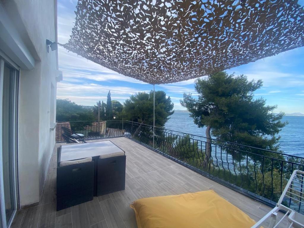 Appartement T4 Terrasse Et Vue 이스틀 외부 사진